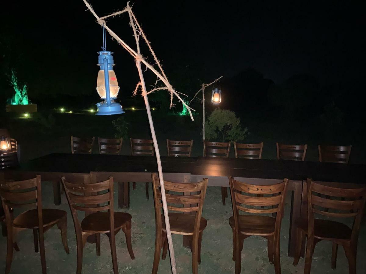 Thihawa Eco Huts Yala Bed and Breakfast Tissamaharama Buitenkant foto