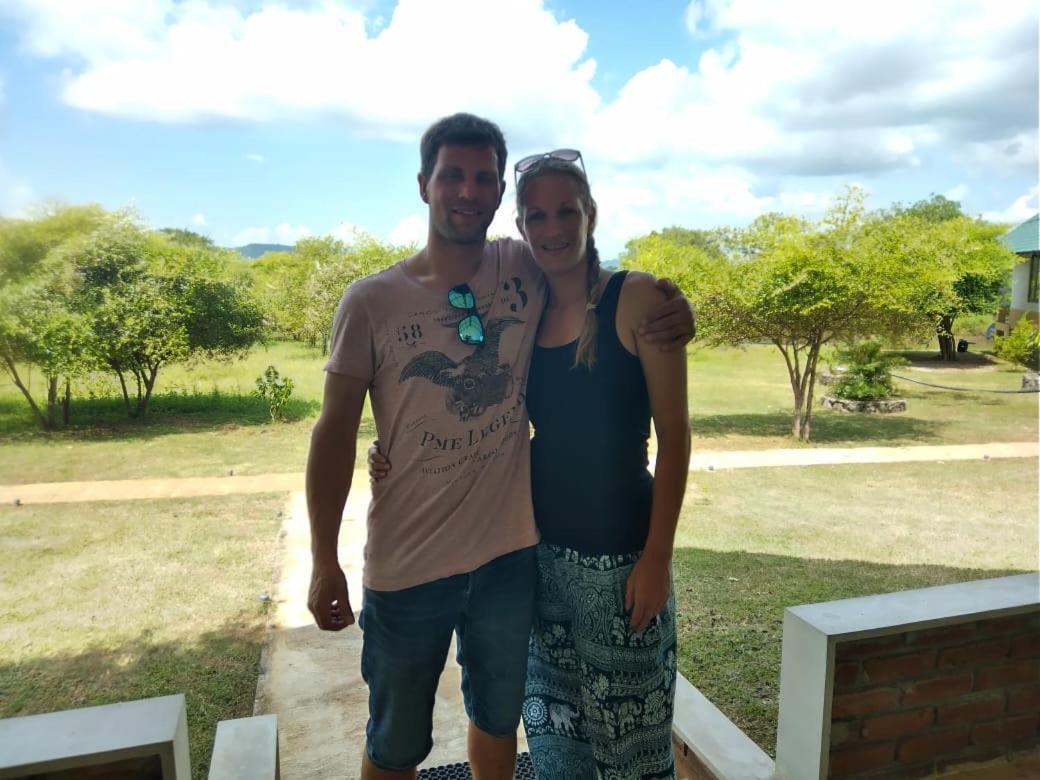 Thihawa Eco Huts Yala Bed and Breakfast Tissamaharama Buitenkant foto