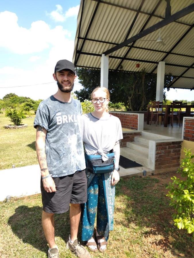 Thihawa Eco Huts Yala Bed and Breakfast Tissamaharama Buitenkant foto